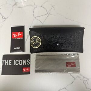 Ray-Ban Black  Leather  Case with Booklet and Cleaning Cloth NEW